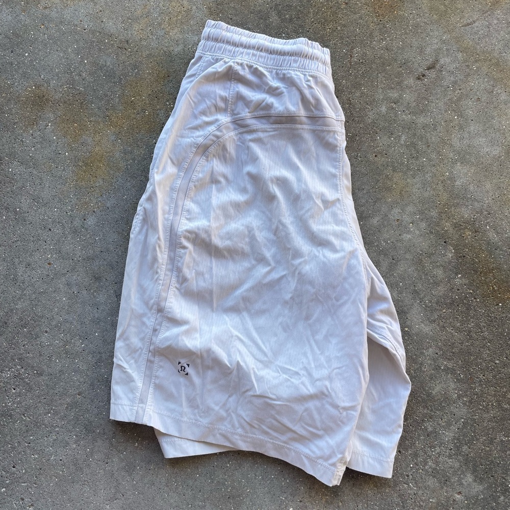 Lululemon Athletic shorts men's small white 9"
